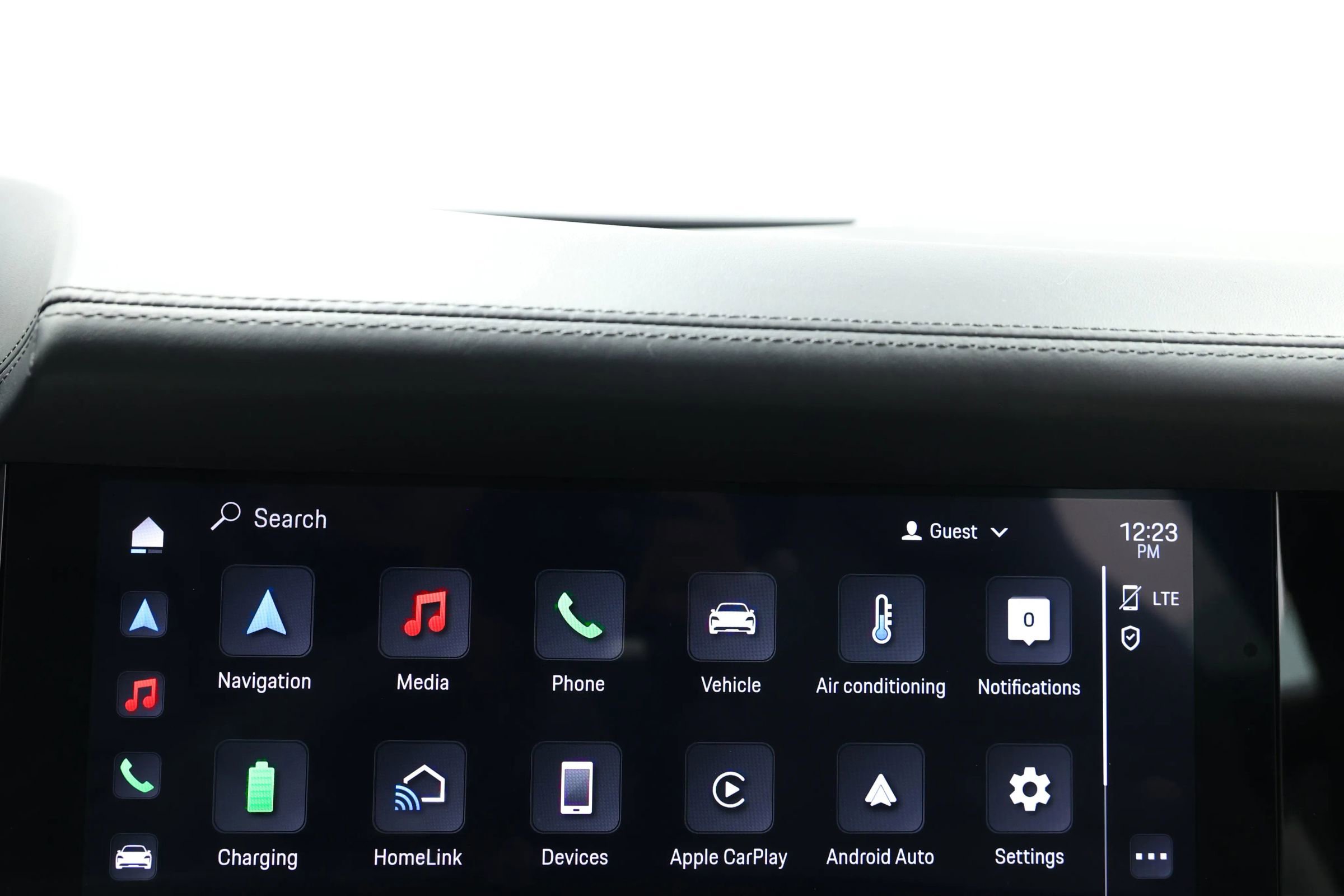 Used 2022 Porsche Taycan image 21