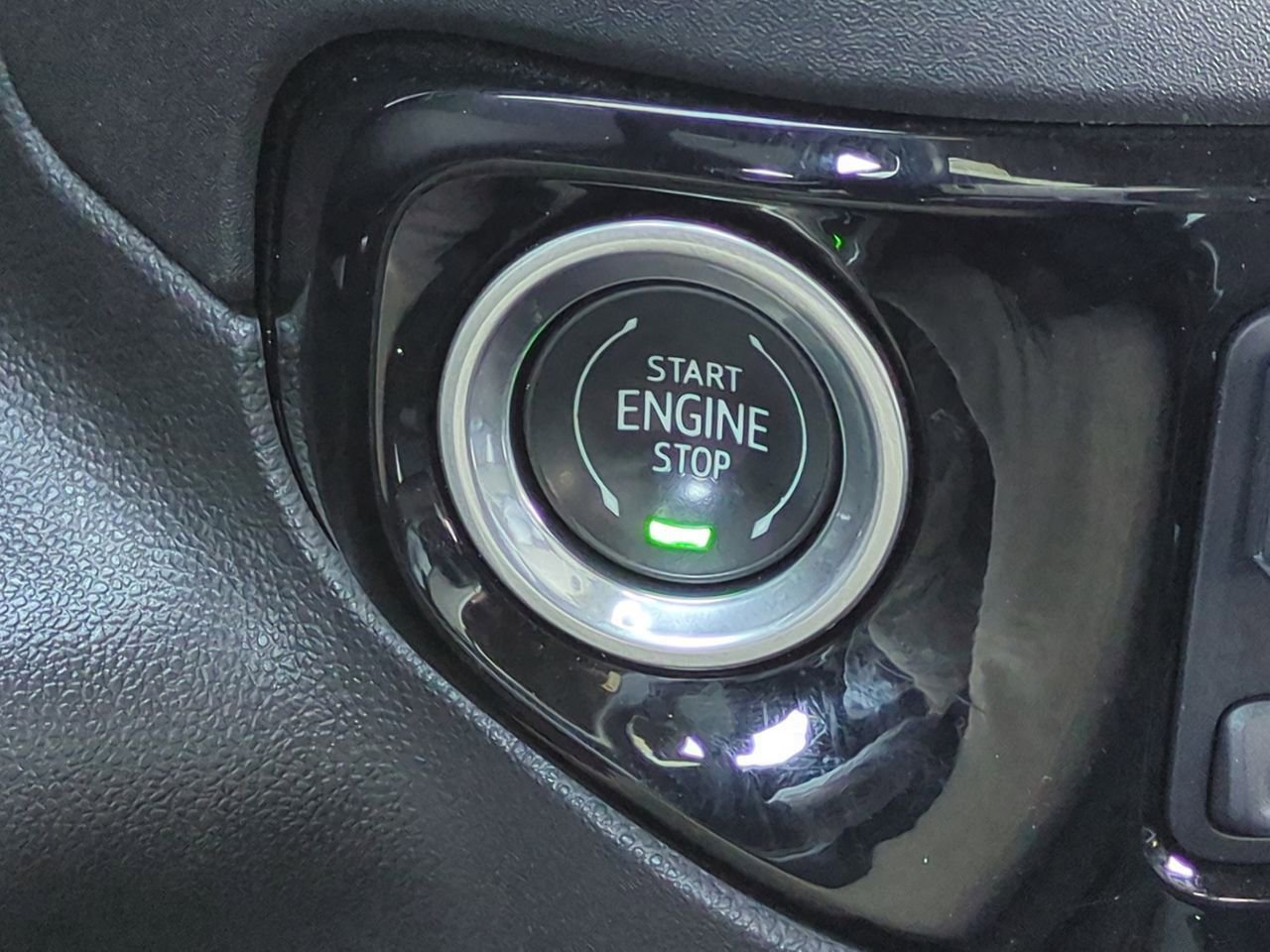 Used 2023 Chevrolet Silverado 1500 ZR2 AWD/4WD image 17