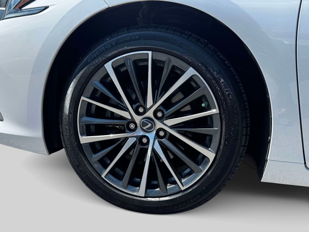 Used 2023 Lexus ES 350 w/ Premium Package FWD image 8