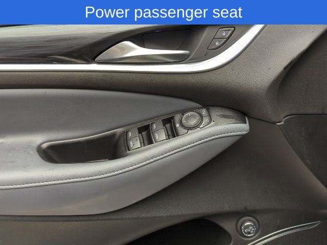 Used 2023 Buick Enclave Essence image 24