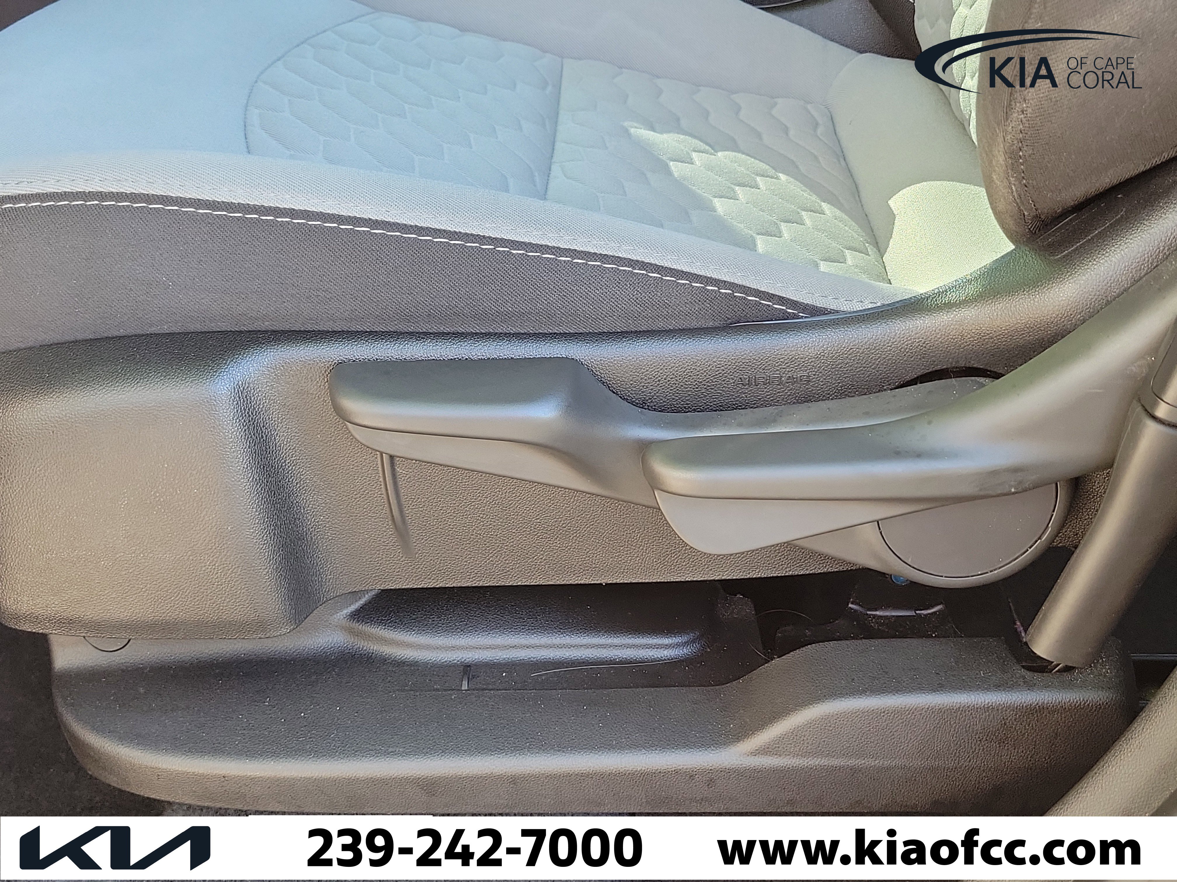 Used 2019 Chevrolet Equinox LS image 20