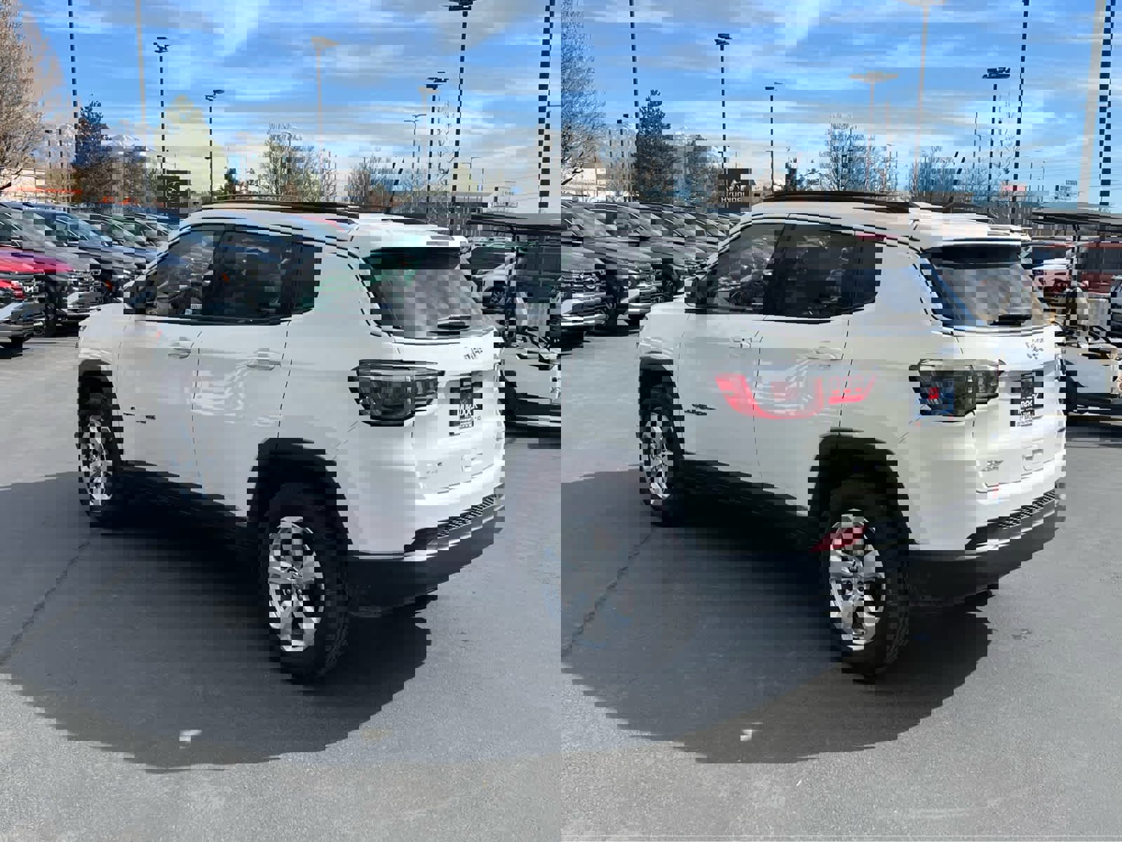 Used 2017 Jeep Compass Latitude w/ Cold Weather Group image 11