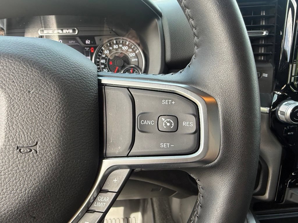 Used 2024 RAM 1500 Big Horn AWD/4WD image 17