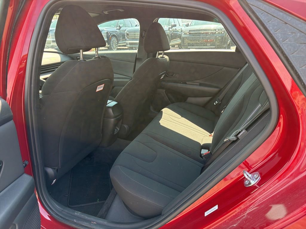 Certified 2025 Hyundai Elantra Sport image 15