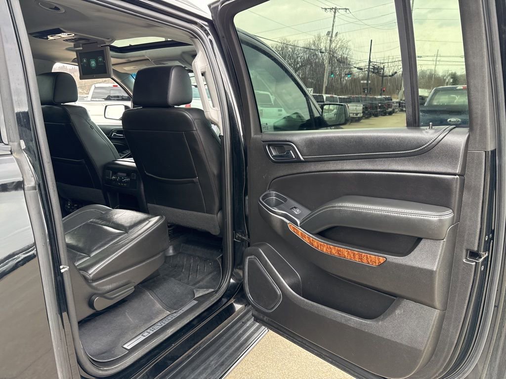 Used 2018 Chevrolet Suburban Premier AWD/4WD image 53
