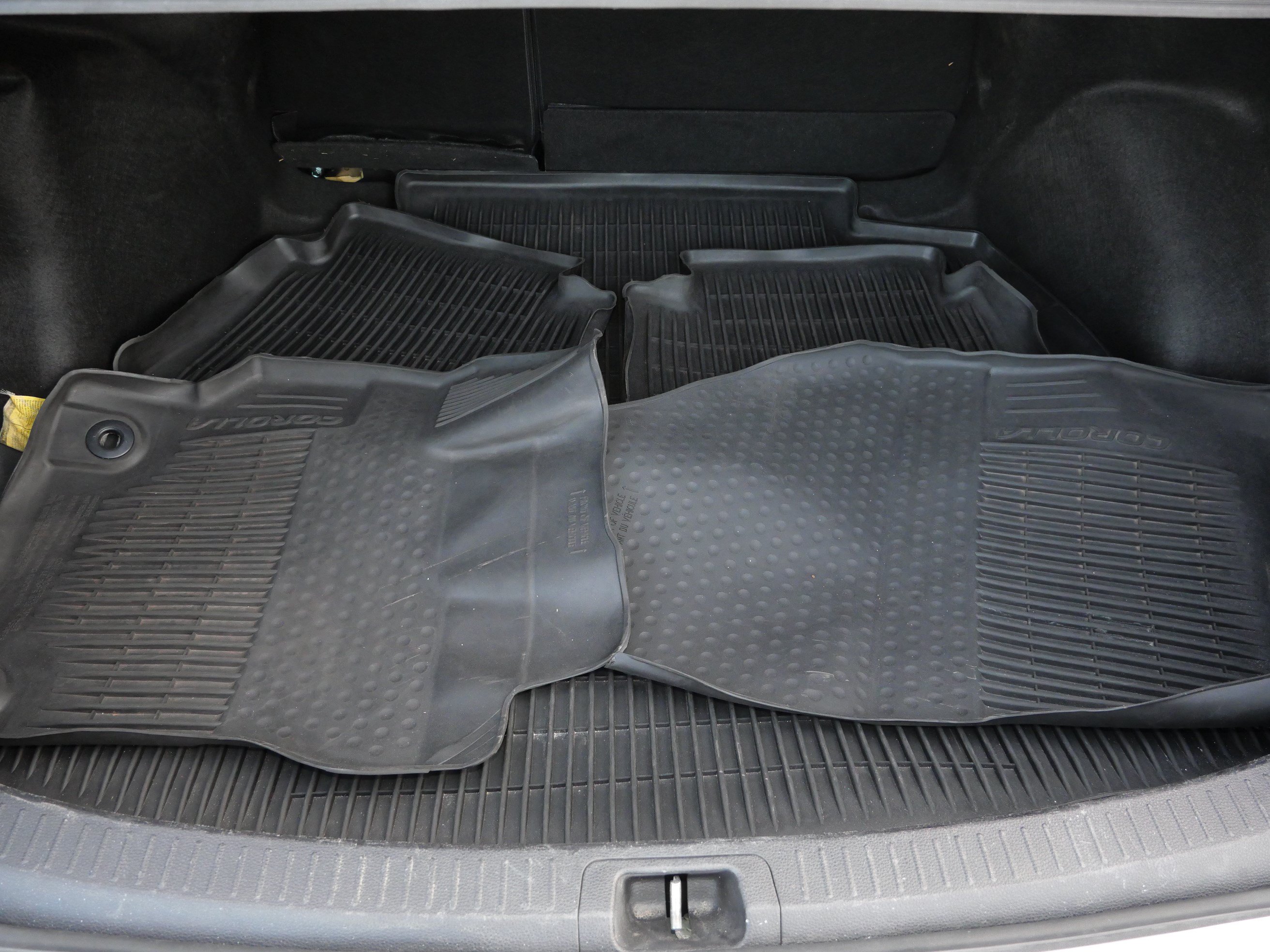 Certified 2025 Toyota Corolla LE FWD image 17