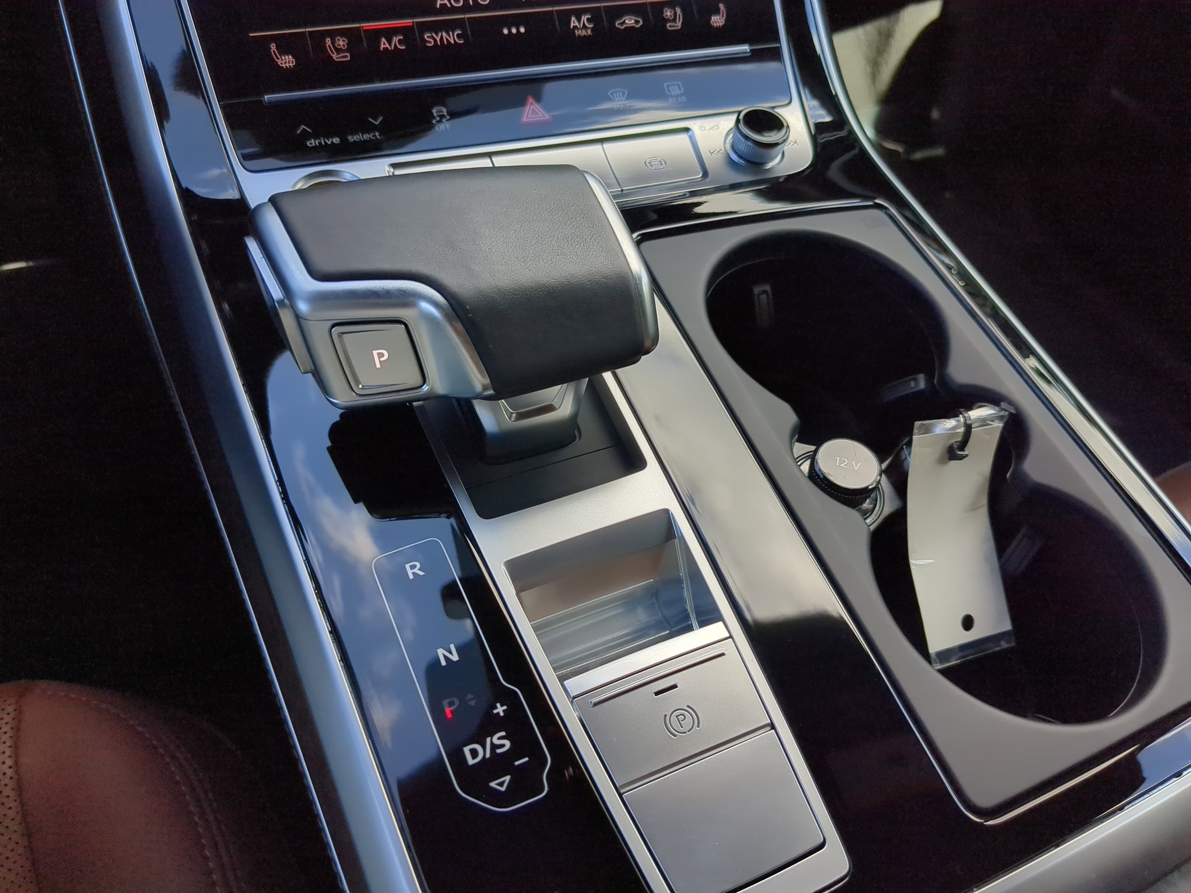 Used 2025 Audi Q8 Premium Plus w/ Premium Plus Package image 31