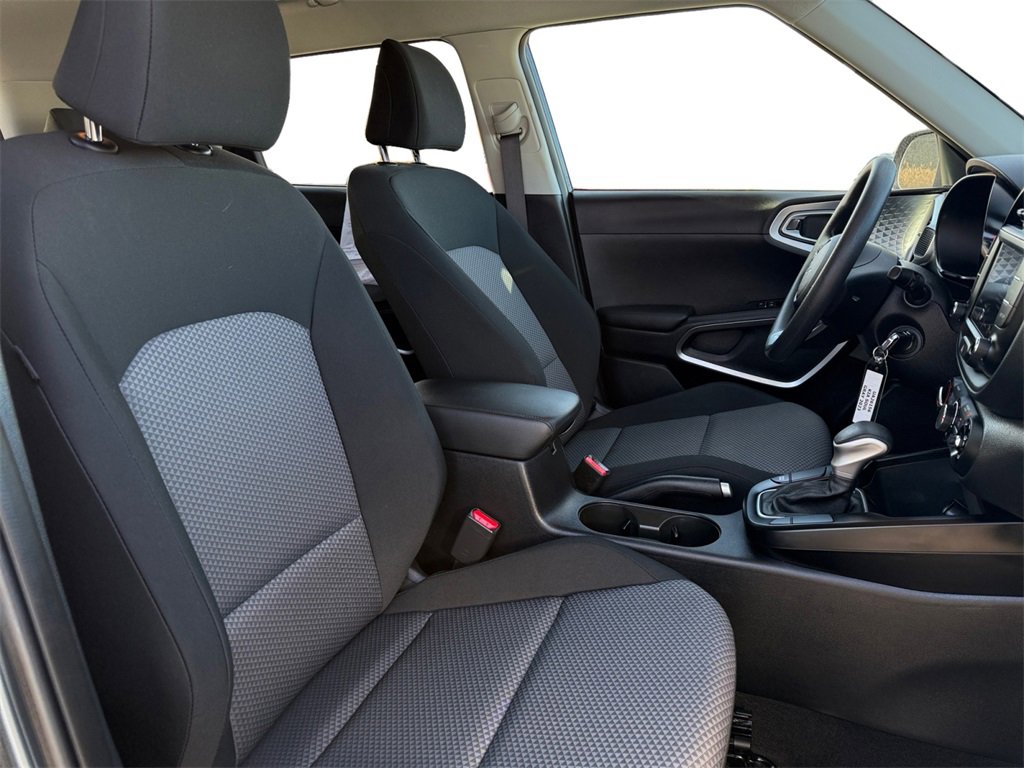 Certified 2023 Kia Soul LX image 15