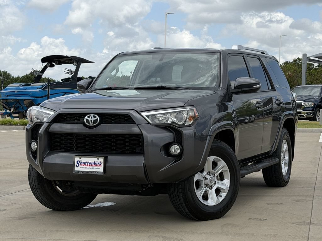 Used 2017 Toyota 4Runner SR5 Premium RWD image 2