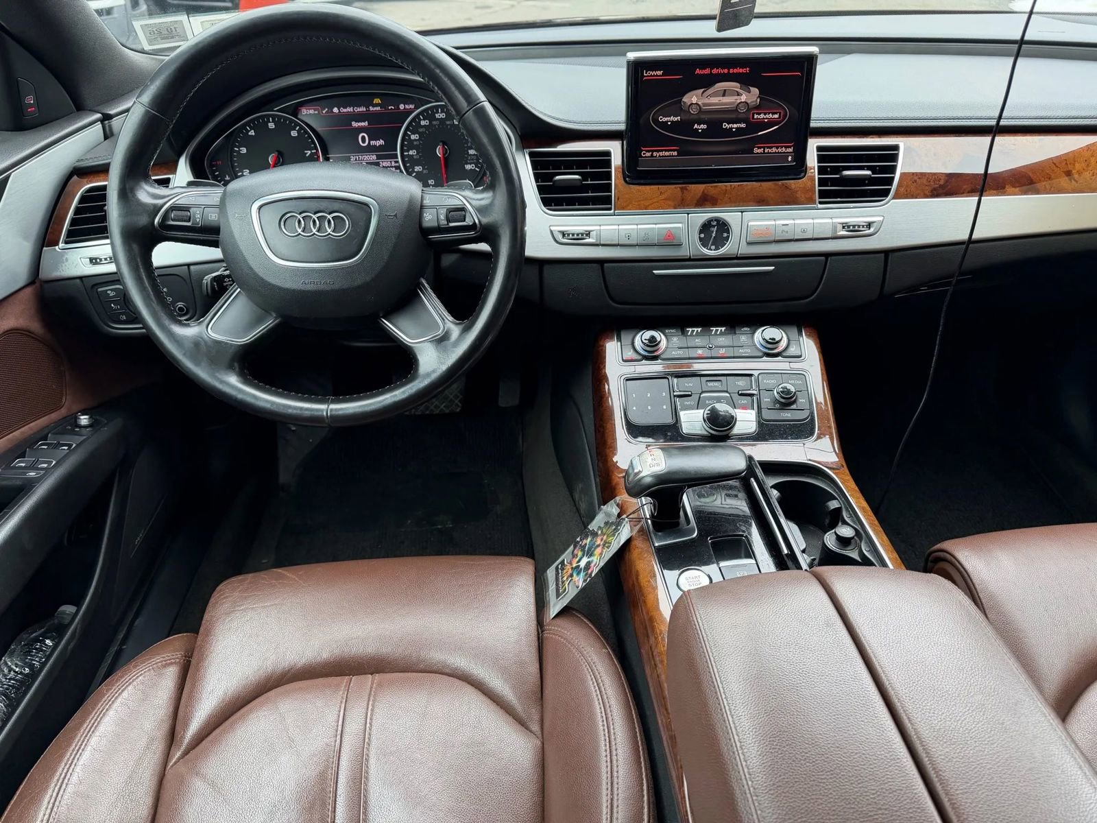 Used 2011 Audi A8 4.2 image 21