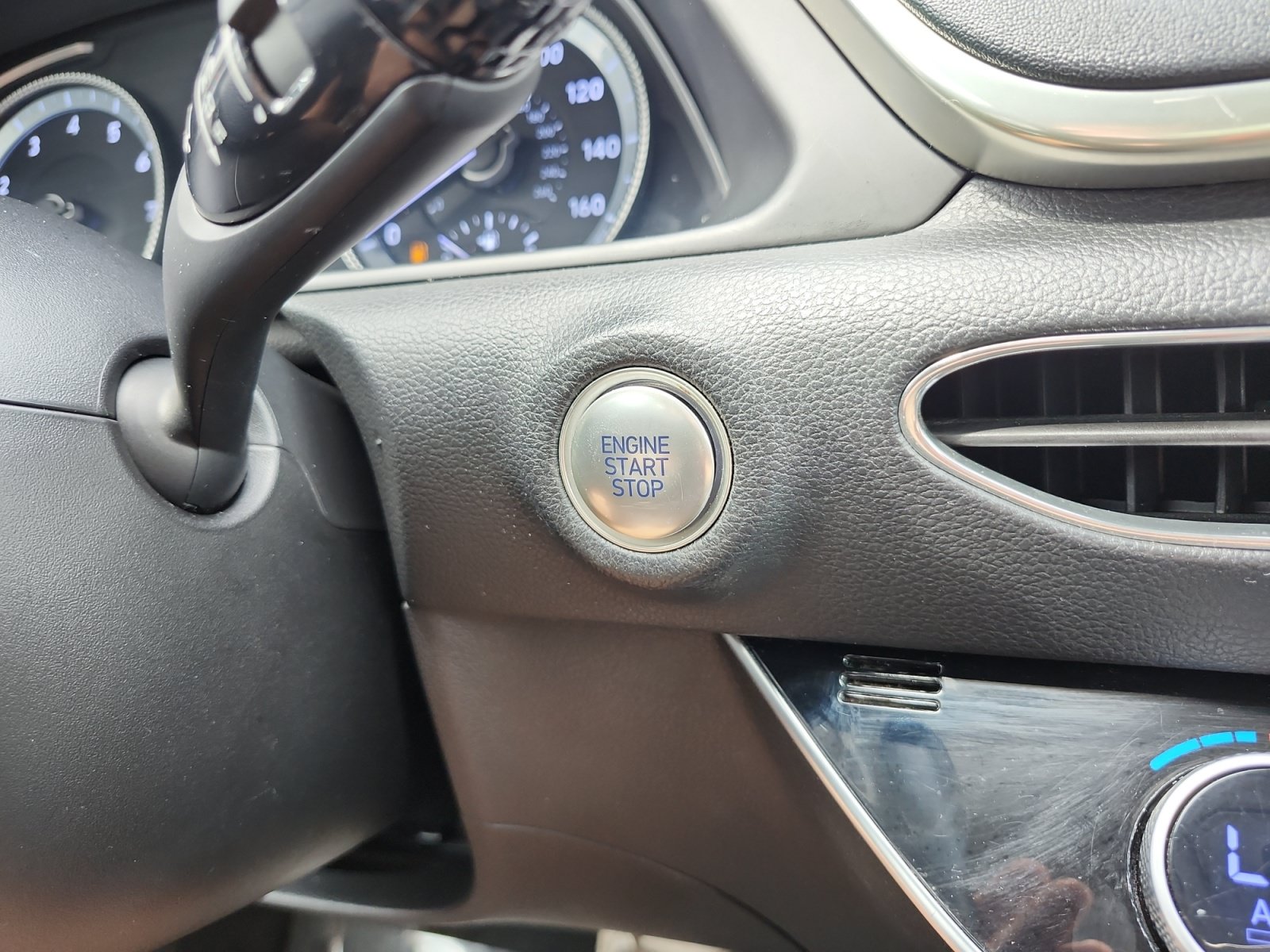Used 2023 Hyundai Sonata SEL FWD image 19