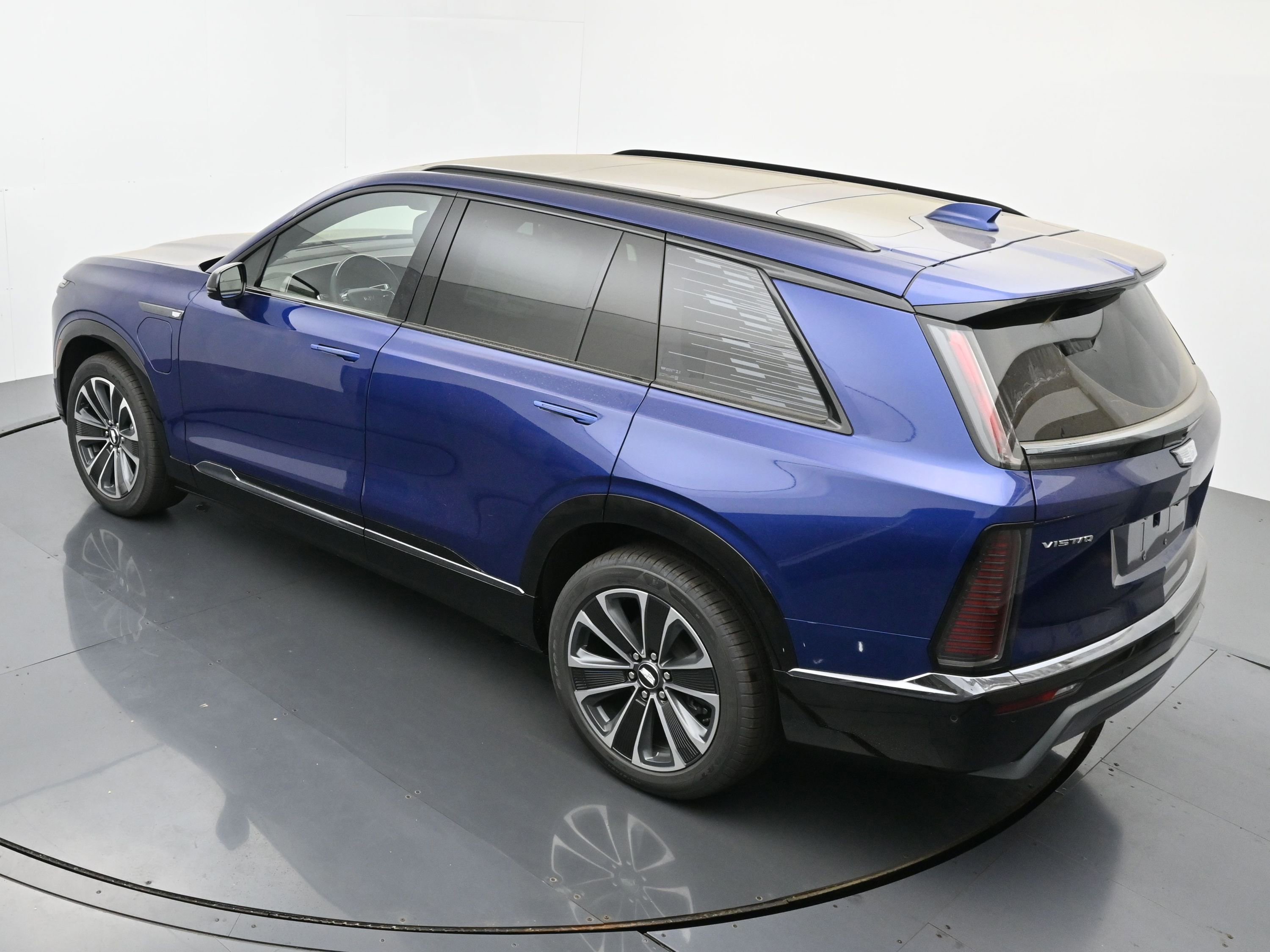 New 2026 Cadillac Vistiq Sport w/ LPO, Premium Carpet Package image 25