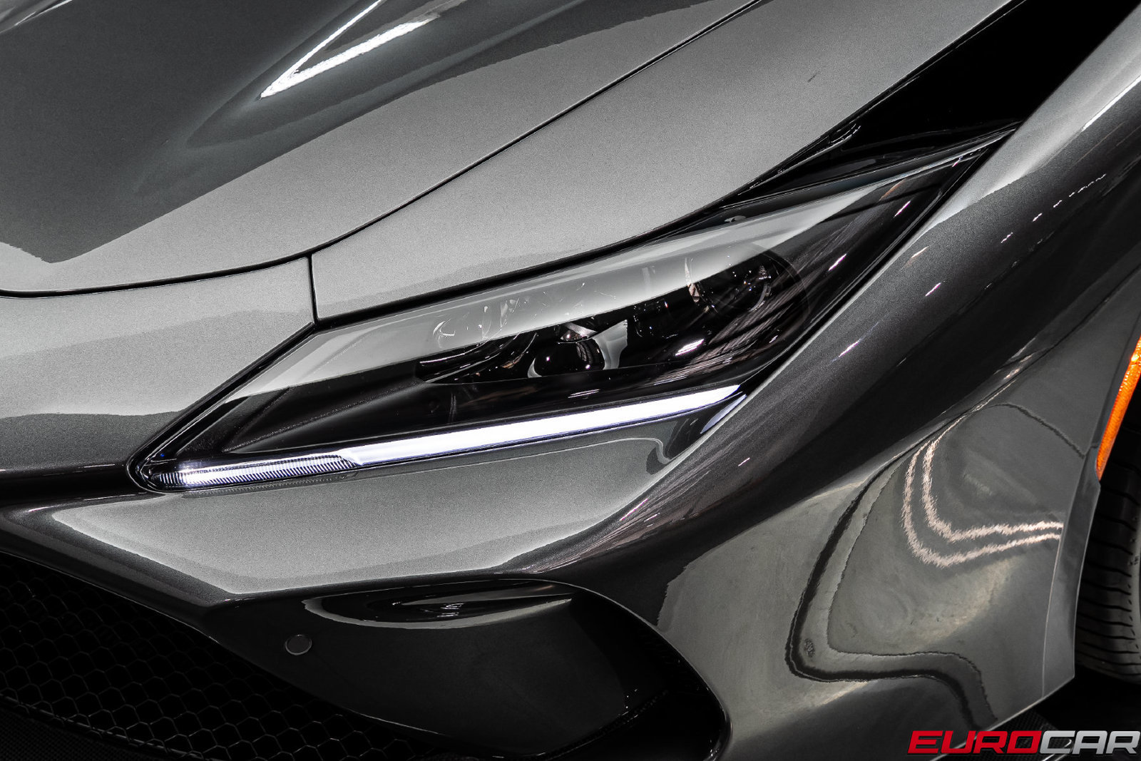 Used 2020 Ferrari F8 Tributo RWD image 14