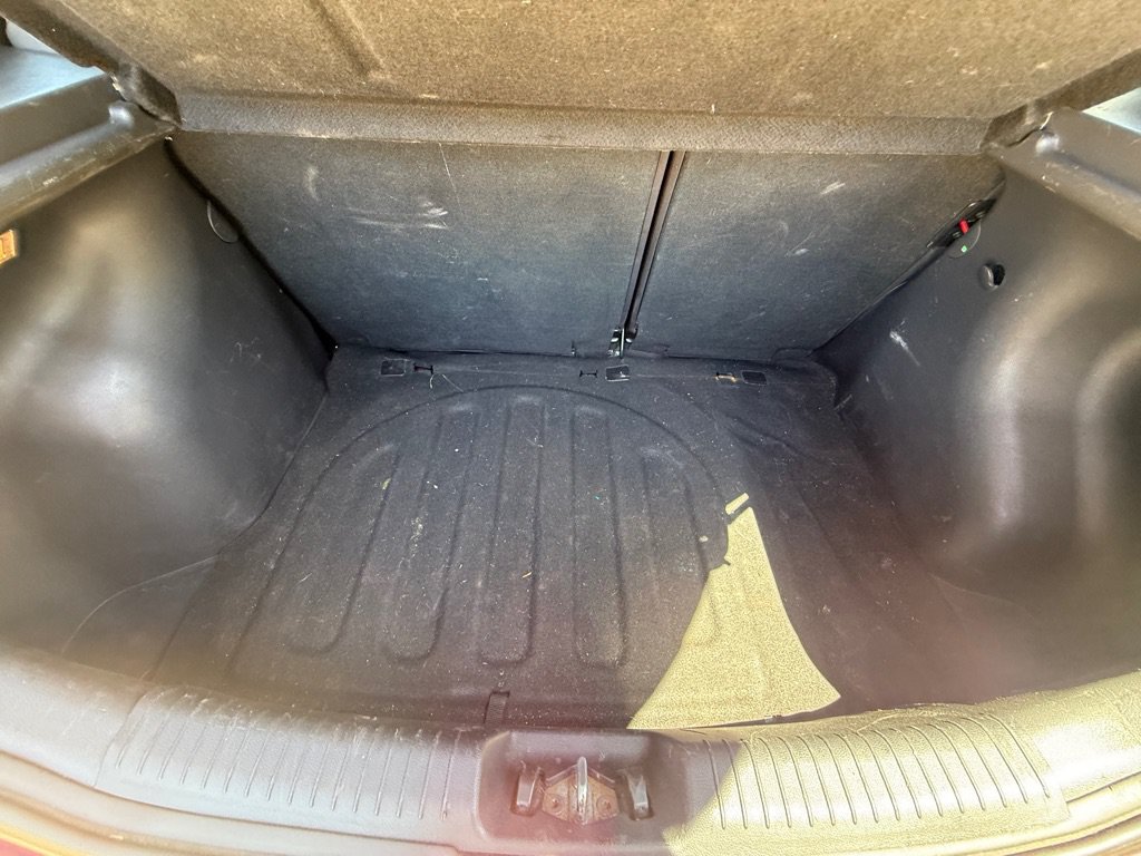 Used 2013 Hyundai Accent SE FWD image 18