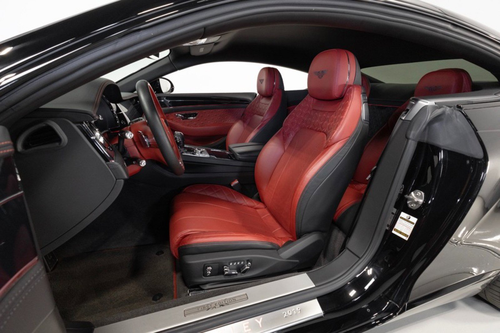 Used 2020 Bentley Continental GT AWD/4WD image 3