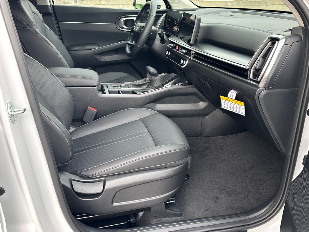 New 2026 Kia Sorento S FWD image 11