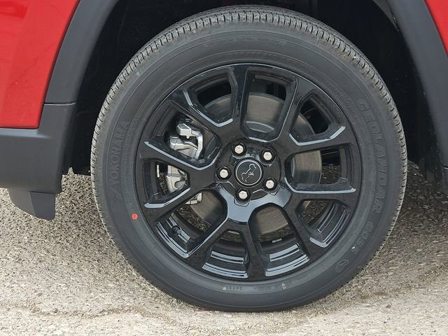 New 2026 Jeep Compass Latitude image 9