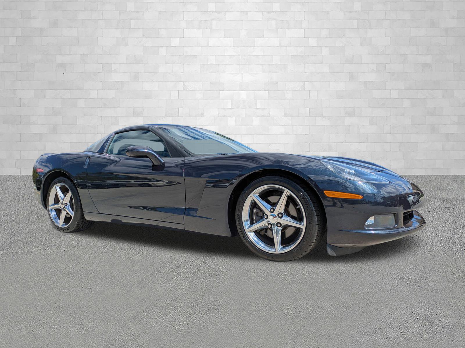Used 2013 Chevrolet Corvette Coupe image 1