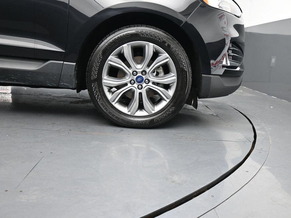 Used 2019 Ford Edge Titanium w/ Cargo Accessory Package image 11