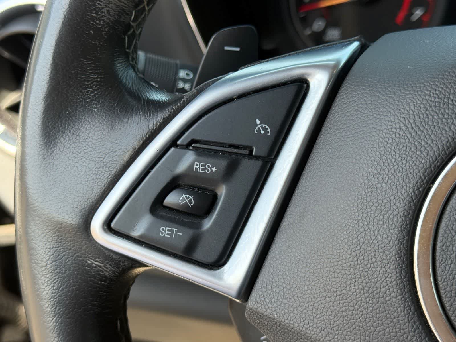 Used 2021 Chevrolet Camaro LT RWD image 17