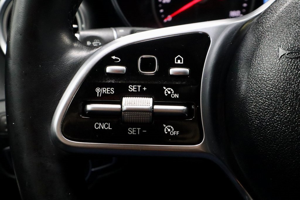 Used 2020 Mercedes-Benz GLC 300 GLC 300 image 27