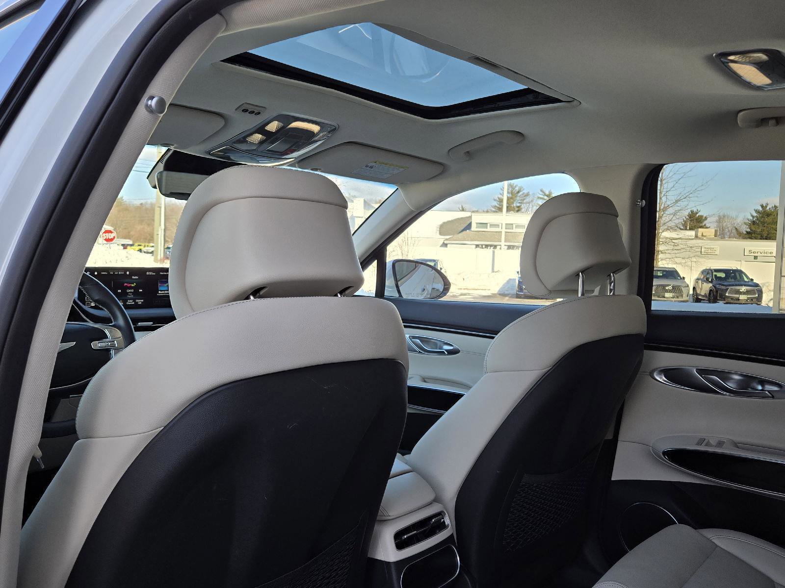 Used 2024 Genesis GV70 2.5T image 12