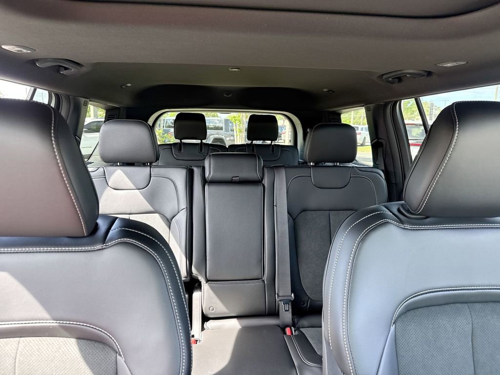 New 2026 Jeep Grand Cherokee L 4WD image 27