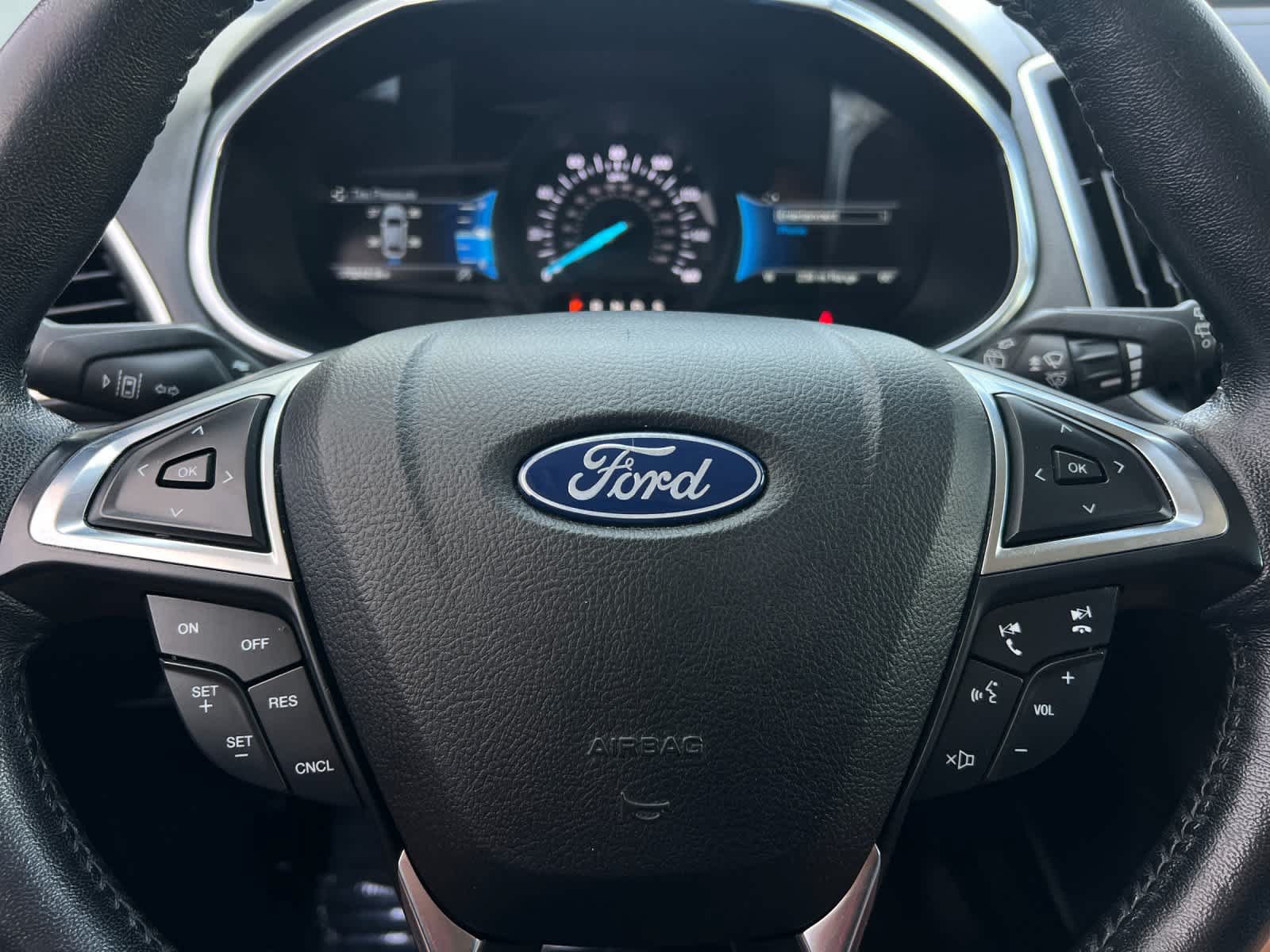 Used 2021 Ford Edge Titanium FWD image 24