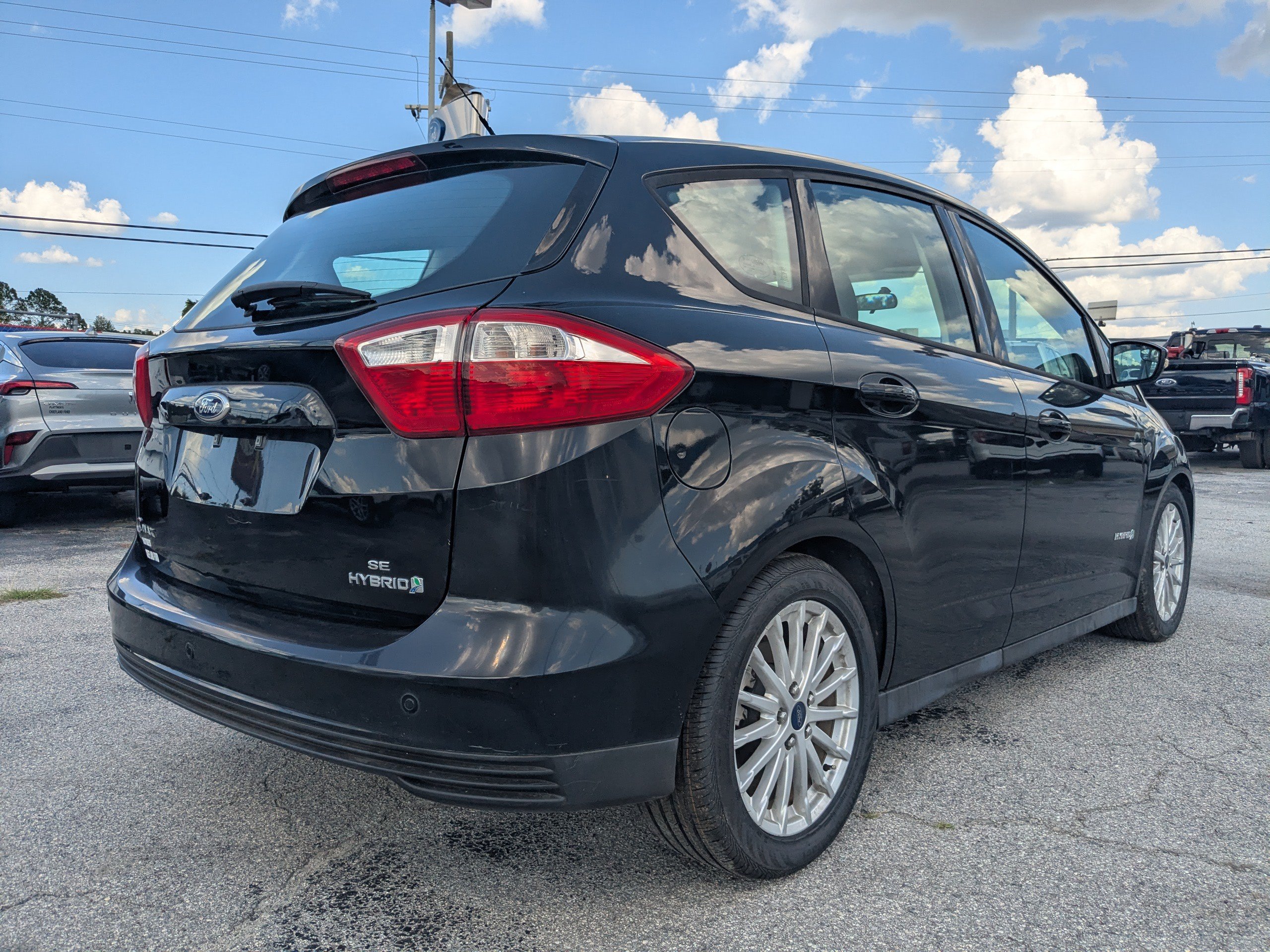 Used 2016 Ford C-MAX SE w/ Equipment Group 201A FWD image 4