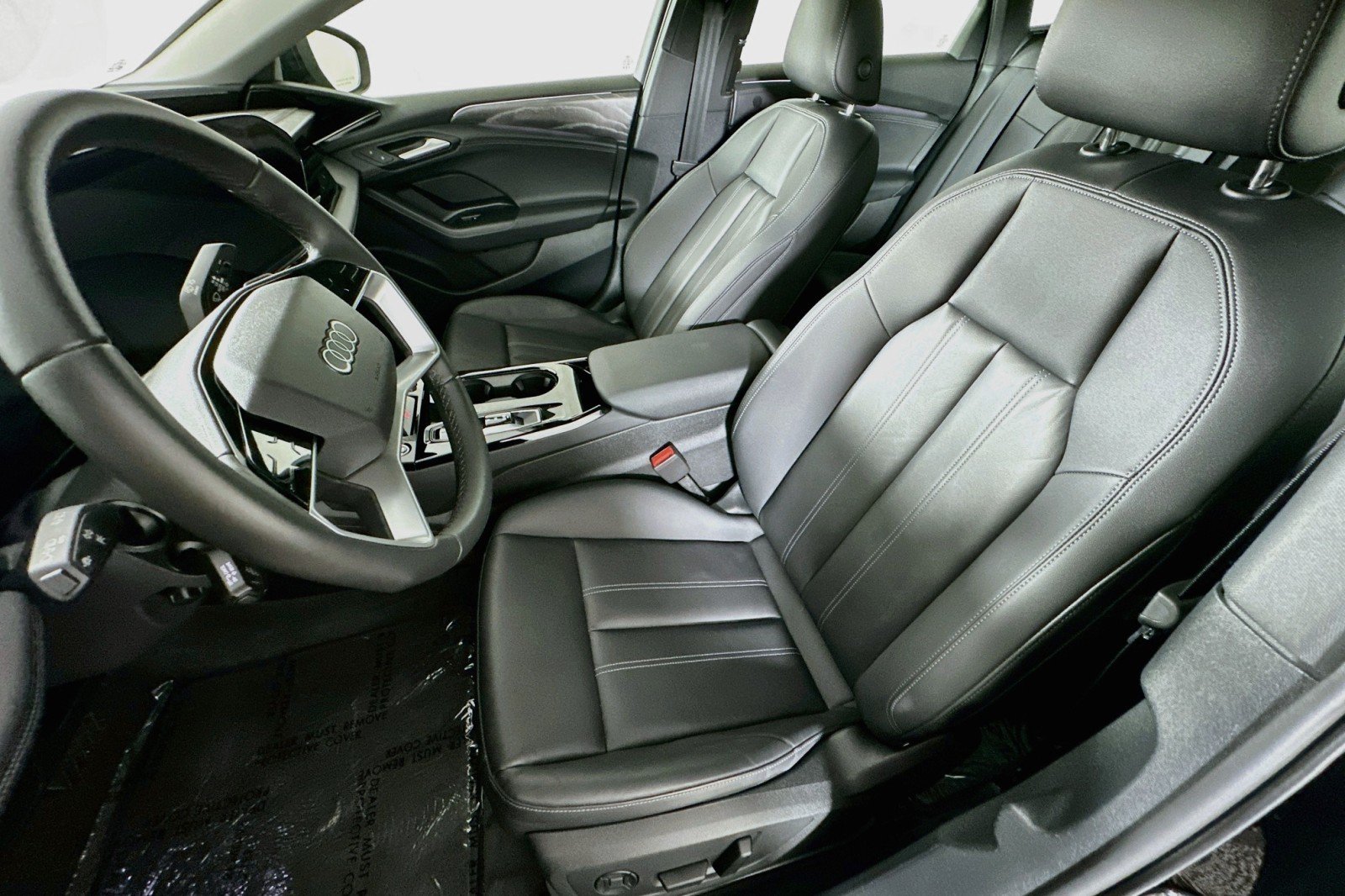 Used 2025 Audi A6 e-tron Premium w/ Ultra Package RWD image 18