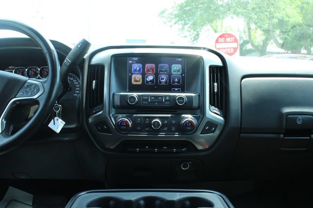 Used 2018 Chevrolet Silverado 1500 LT w/ All Star Edition AWD/4WD image 17
