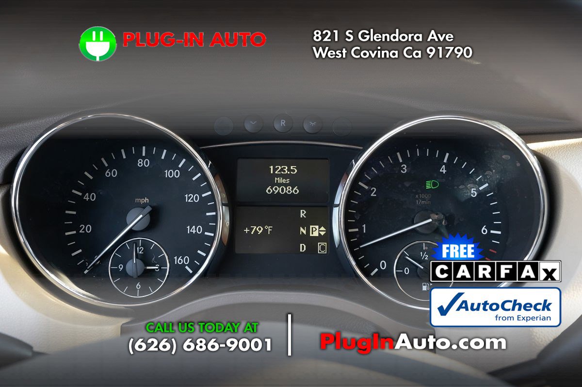 Used 2010 Mercedes-Benz R 350 4MATIC image 24
