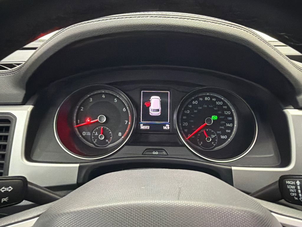 Used 2021 Volkswagen Atlas Cross Sport SE w/ Panoramic Sunroof Package image 29