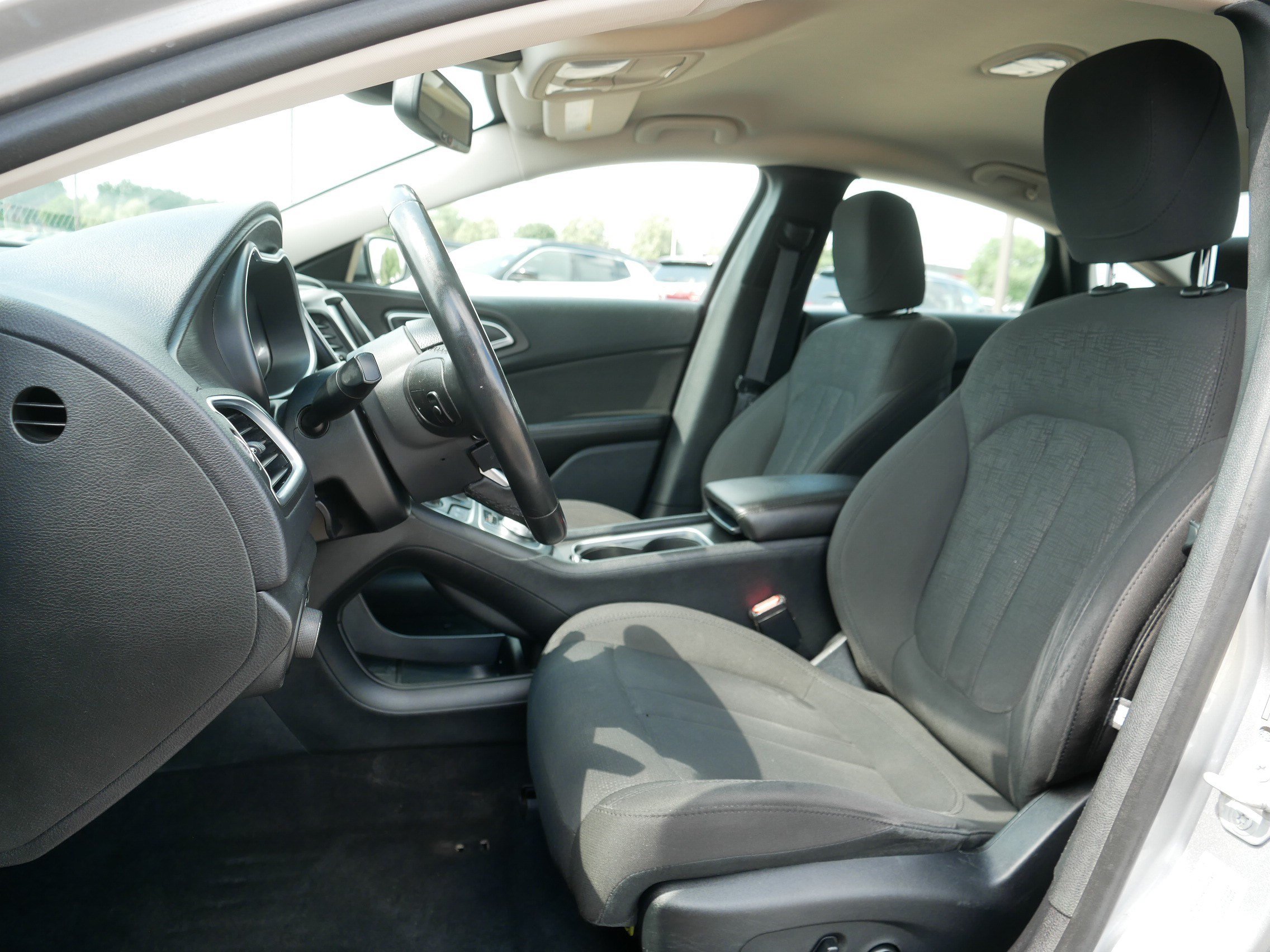 Used 2016 Chrysler 200 Limited w/ Convenience Group FWD image 33