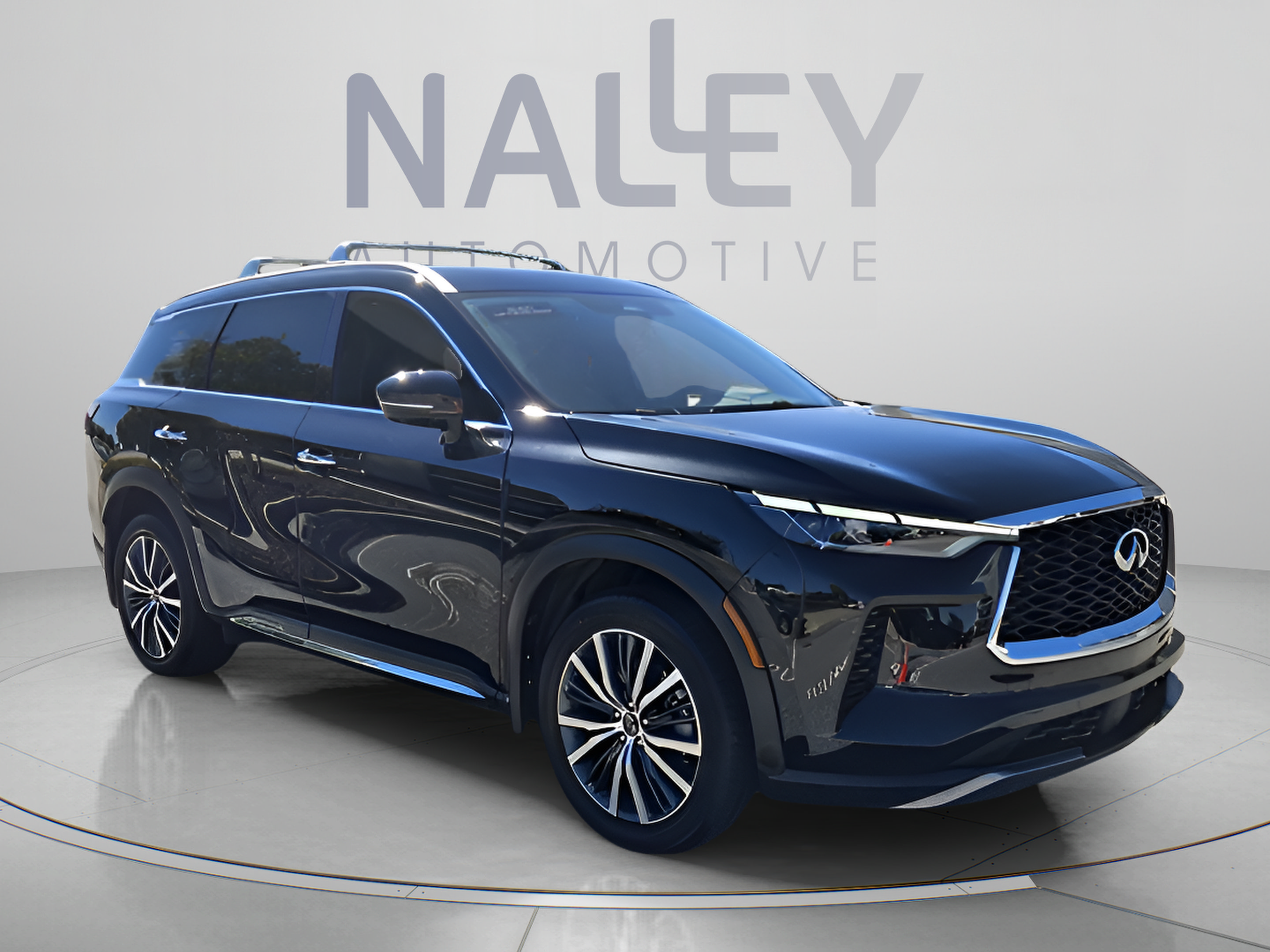 Certified 2023 INFINITI QX60 Sensory w/ Cargo Package AWD/4WD image 7