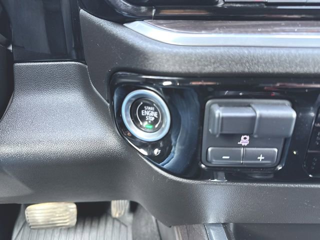 Used 2022 Chevrolet Silverado 1500 LTZ image 17