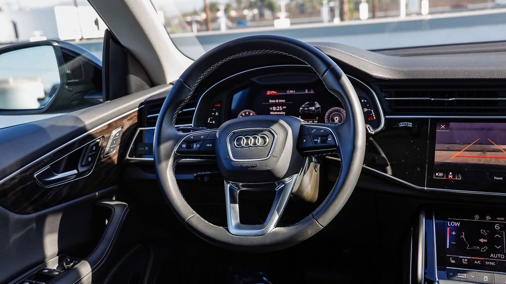 Used 2023 Audi Q8 Premium Plus w/ Premium Plus Package AWD/4WD image 18