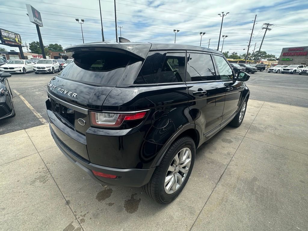 Used 2019 Land Rover Range Rover Evoque SE AWD/4WD image 5