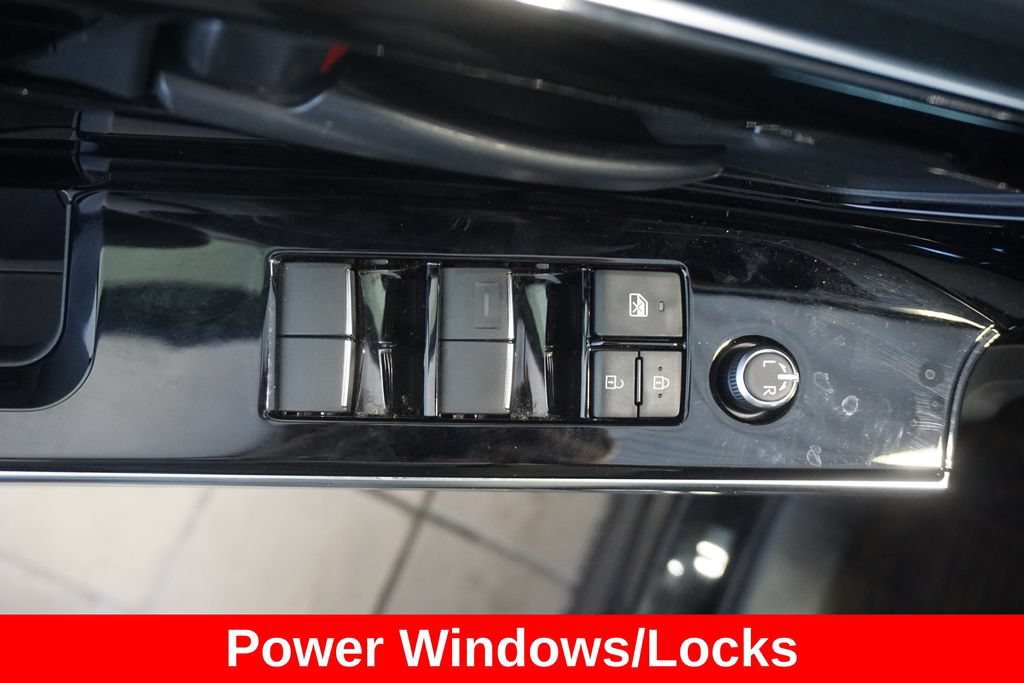 Used 2023 Toyota bZ4X AWD w/ Weather Package image 5