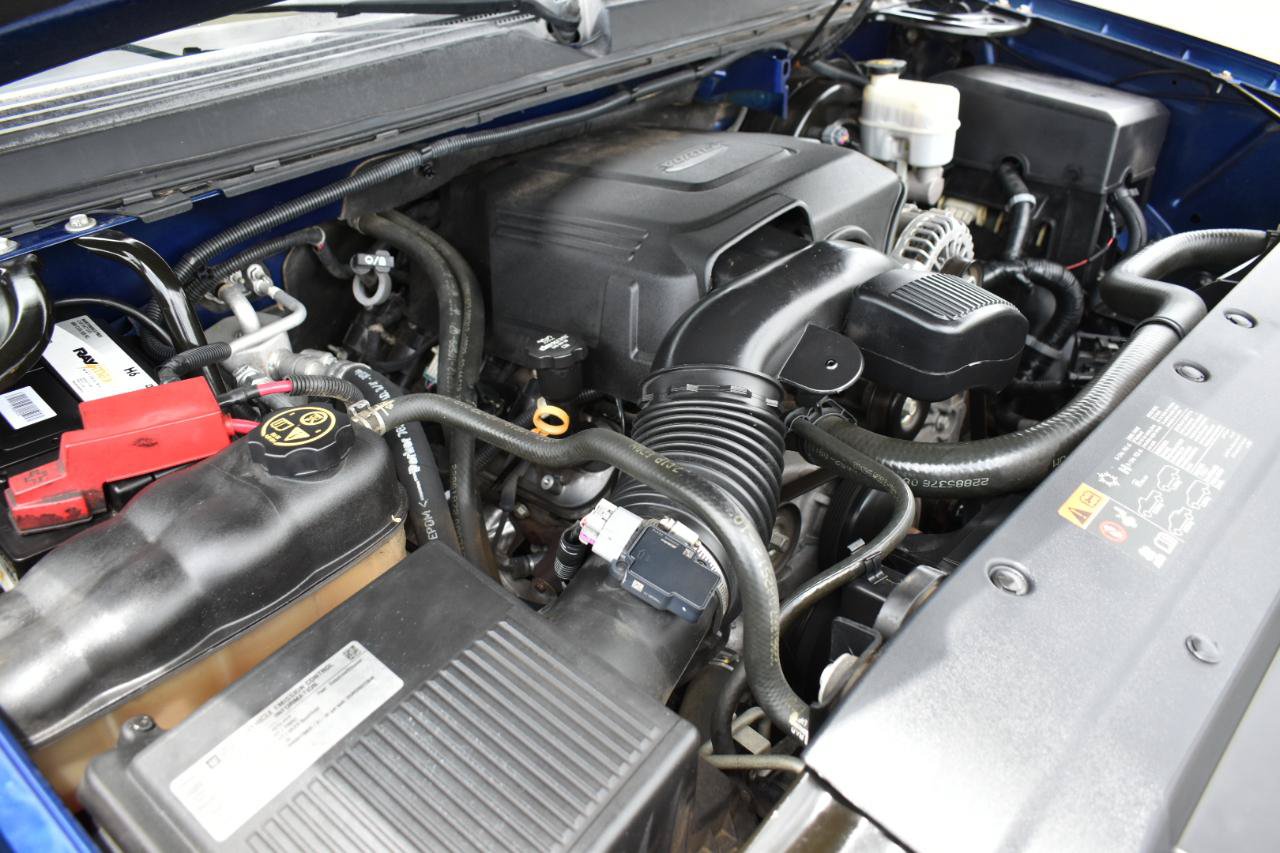 Used 2013 Chevrolet Avalanche LS RWD image 46
