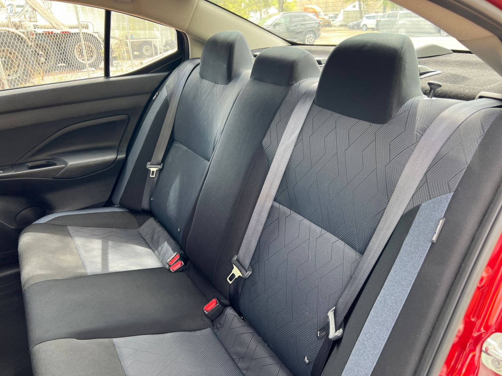 Used 2025 Nissan Versa SV FWD image 34