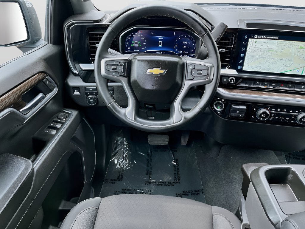 Used 2025 Chevrolet Silverado 1500 LT AWD/4WD image 23