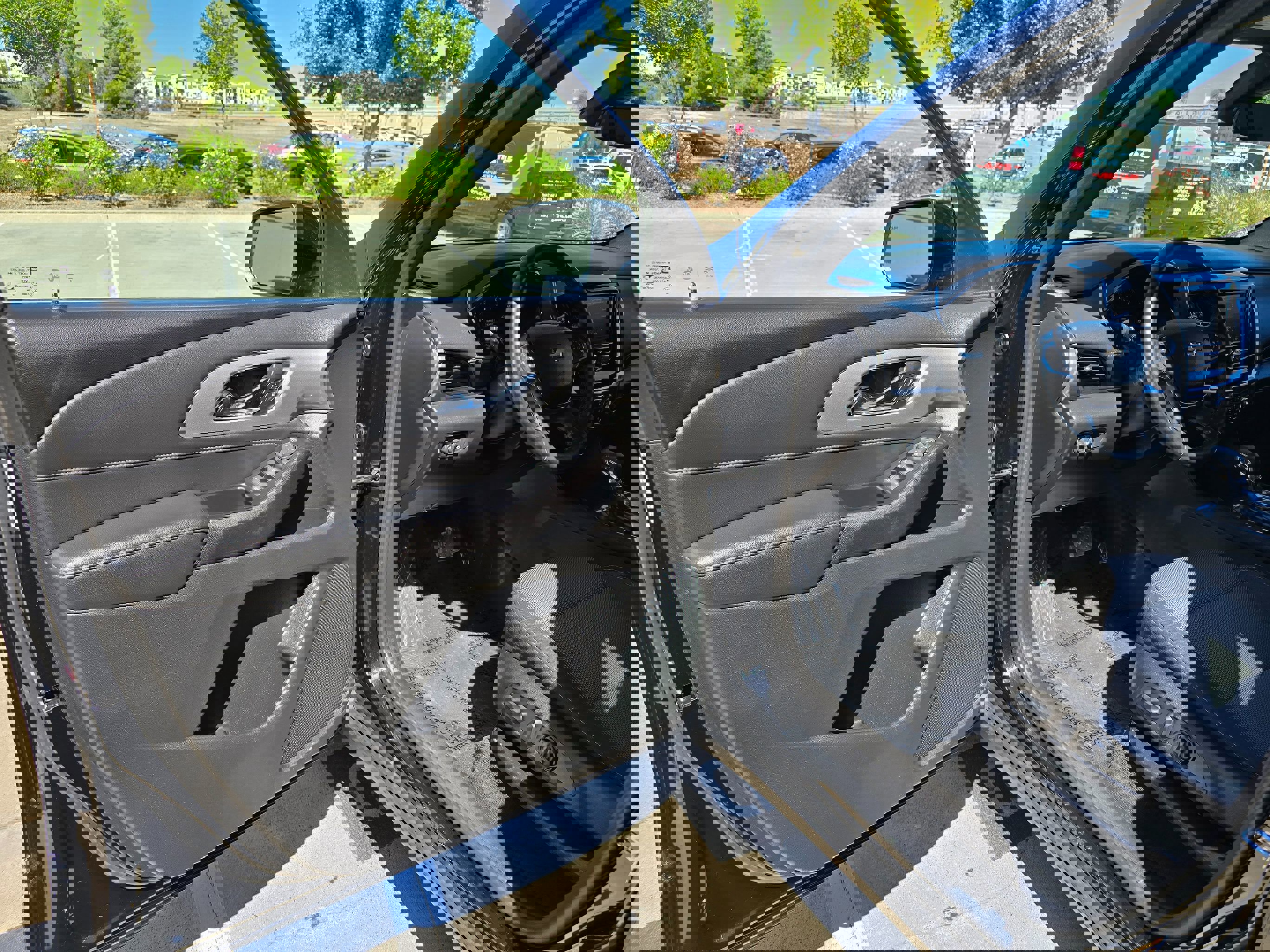 Used 2023 Chevrolet Traverse LT image 16