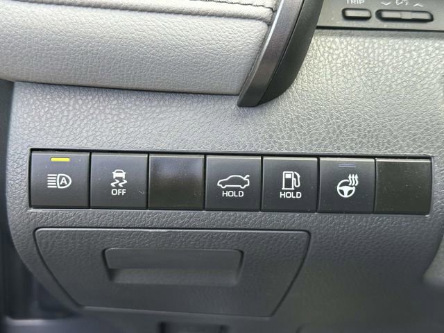 Used 2023 Toyota Camry SE image 31