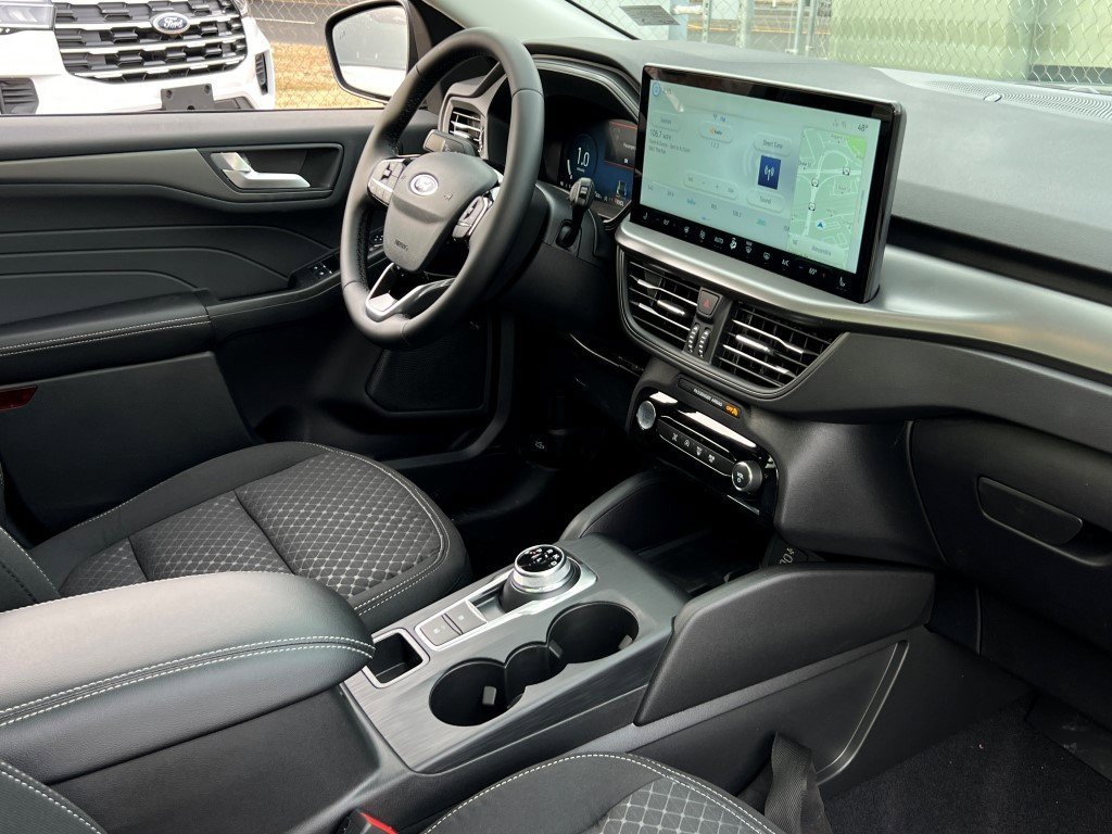 New 2026 Ford Escape Active w/ Active Premium Tech Pack AWD/4WD image 9