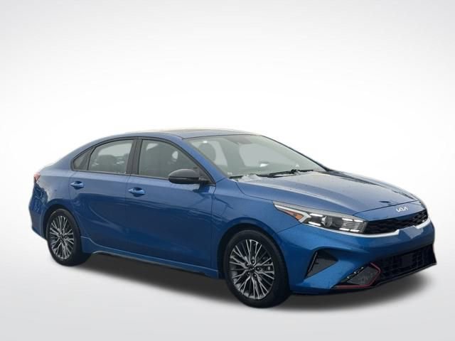 Used 2022 Kia Forte GT-Line w/ GT-Line Premium Package image 4