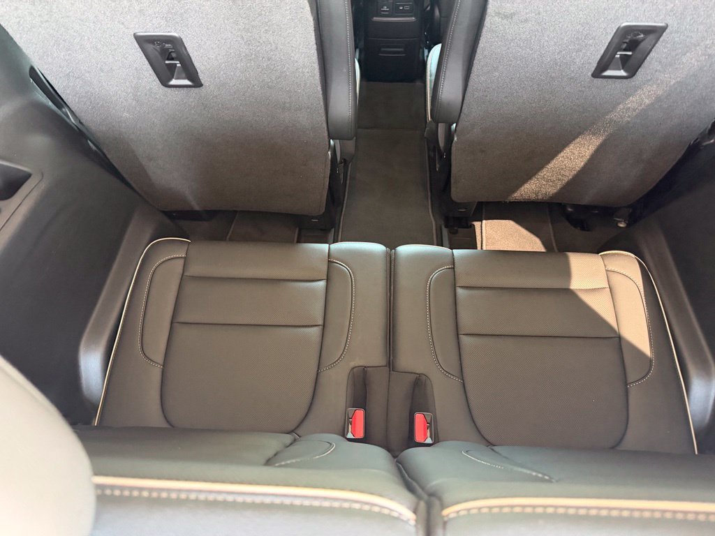 Used 2023 GMC Acadia Denali w/ Trailering Package AWD/4WD image 18