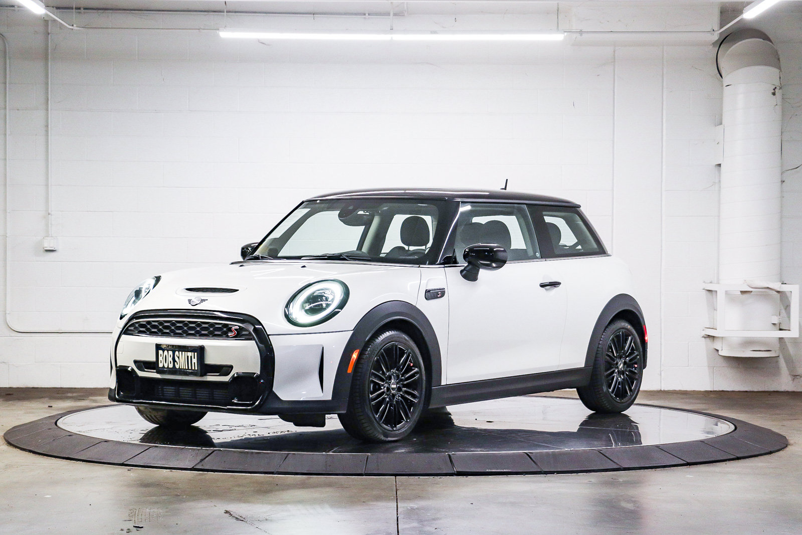 Used 2024 MINI Cooper S FWD image 3