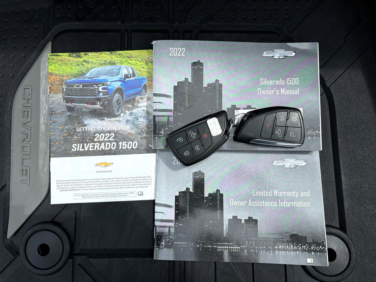 Used 2022 Chevrolet Silverado 1500 High Country w/ High Country Premium Package image 39