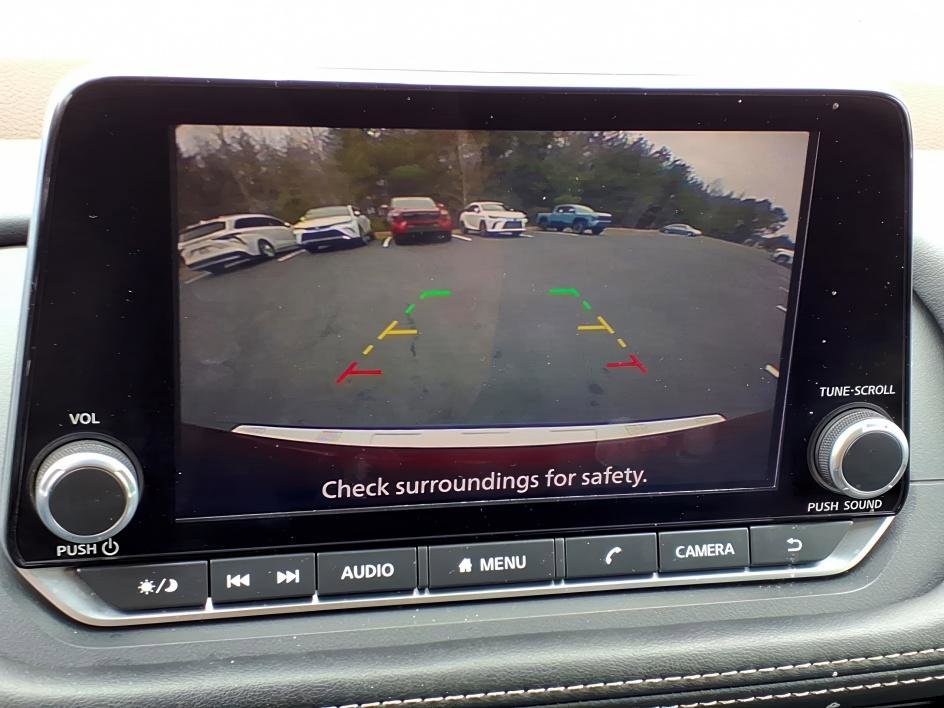 Used 2023 Nissan Rogue SV image 19